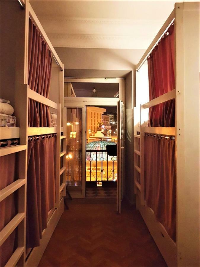 Булгакоff Hostel Κίεβο Εξωτερικό φωτογραφία